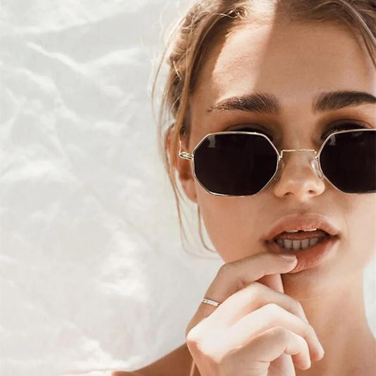 Ins Popular Square Woman Sunglasses Fashion Brand Vintage Retro Small Metal Frame Women's Sunglasses Polygon Mirror Shades