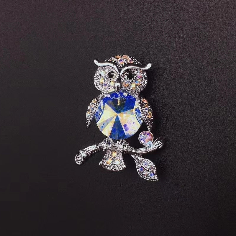 High-Grade Crystal Brooch Owl Luxury Corsage Businese Suit Accessories Exquisite PIIN Scarf Clasp Female Birthday Present