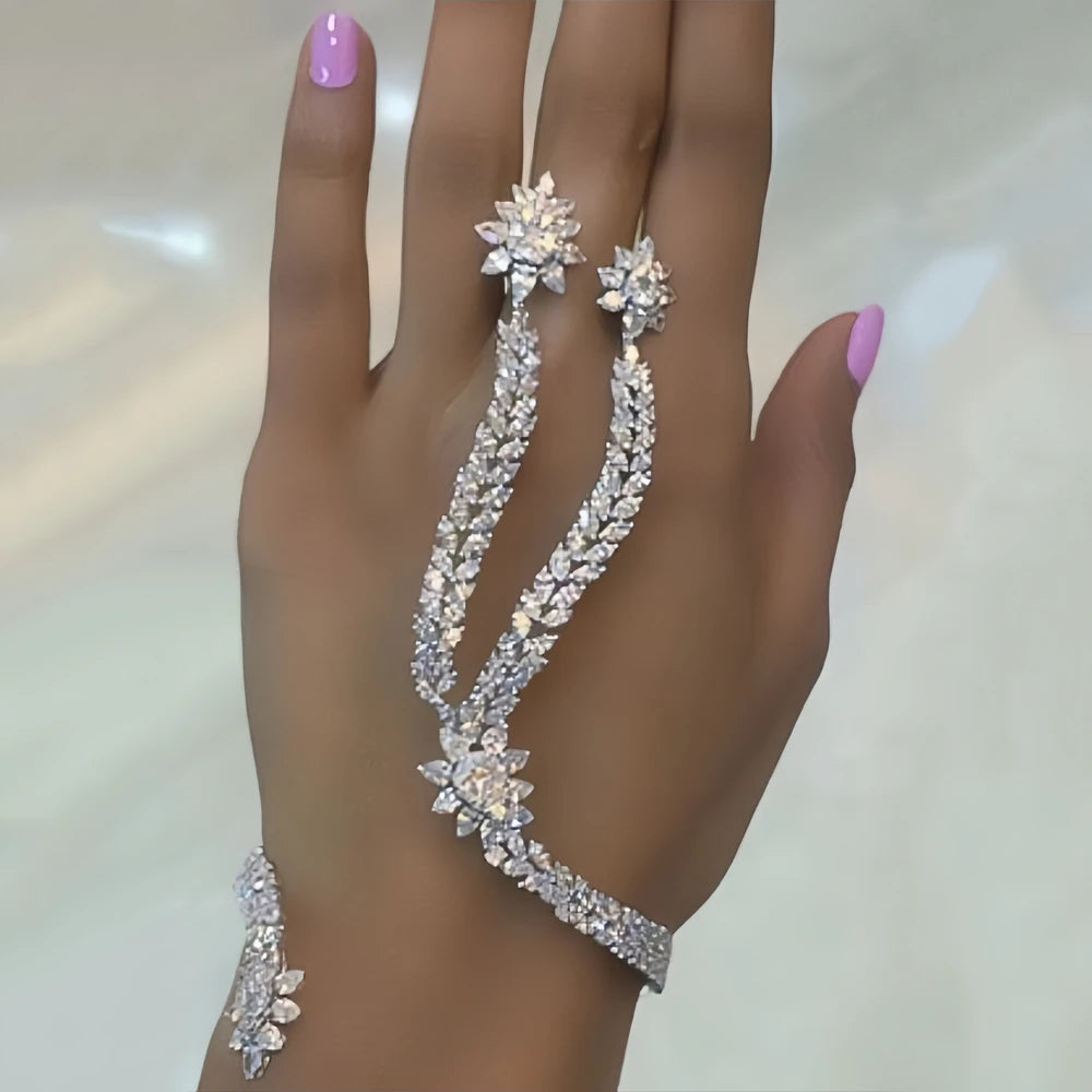 Luxury Designer Palm Bracelet Ring Set Boho Wedding Hand Decoration Elegant Finger Chain Zircon Bangle Jewelry Bridal Handmade