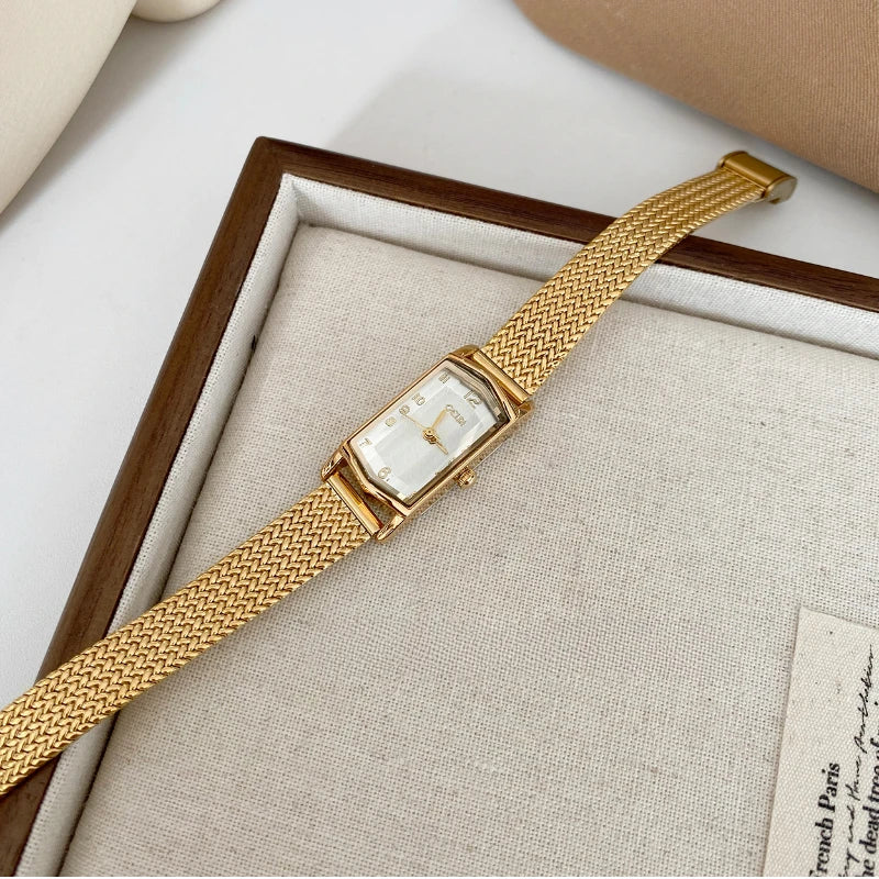 Vintage Gold Watch for Delicate Rectangle Dial Design Watch Women Waterproof Quartz Women's Watches