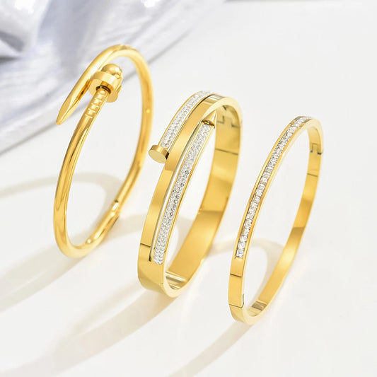 Stainless steel nail set diamond four-leaf clover bracelet Fashion women's bracelet gold bangles