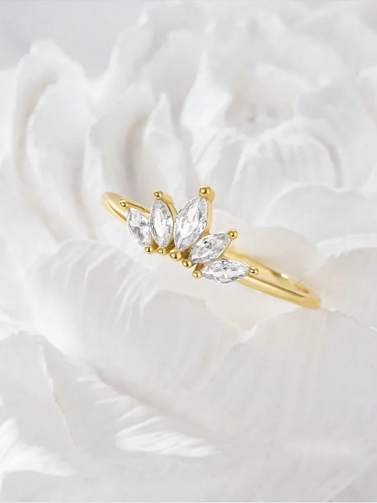 925 Sterling Silver Classic Delicate Gorgeous Zircon crown Rings for Women Wedding Engagement Fashion High Quality Fine Jewelry