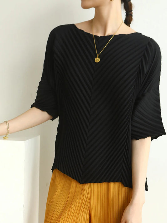 GVUW Round Neck Pleated T-shirts For Women Short Sleeves 2025 Summer Fold Chic Loose Top Female Fashion Clothing 25D1169