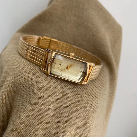 Vintage Gold Watch for Delicate Rectangle Dial Design Watch Women Waterproof Quartz Women's Watches