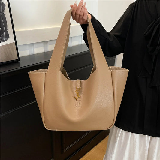 EtherealBe fashionable tote bag for women in beige with stylish design and ample space