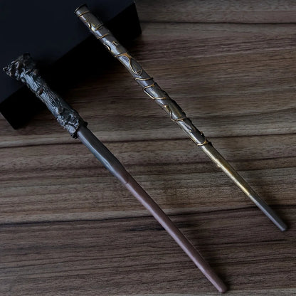 5pcs Hands Hand-Carved Magic Wands Set - Wizard Wands for Halloween Cosplay, Roleplay & Collector's Gift (Mystical Party Props)