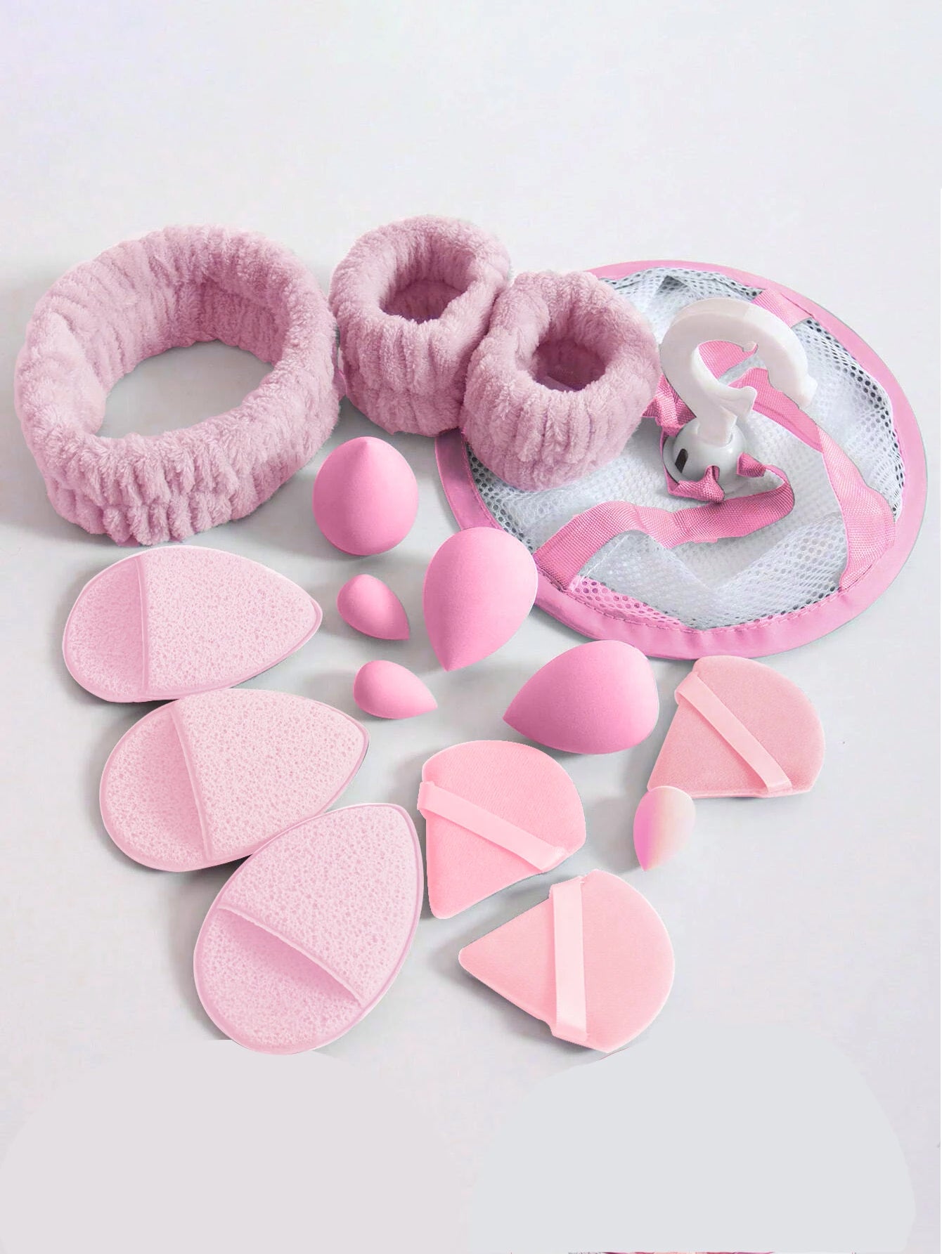 16pcs Makeup Tool Set With Storage Mesh Bag: 1 Mesh Bag, 1 Headband, 2 Wristbands For Face Wash, 3 Face Wash Gloves, 3 Powder