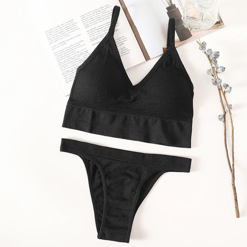 Sexy Women Bra Panties Set High Rise G-String Sports Bra Top Seamless Underwear Fitness Bra Top Female Lingerie Set Intimates