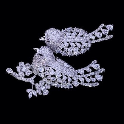 Trendy Floral Blooming Delicate Bird Zircon Exaggerated Brooch Luxury Temperament Flower Gold-plated Brooch Women New Year Gift