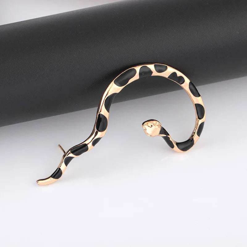 1Pcs Serpentine Snake Punk Hoop Earrings for Women Gothic Animal Charm Jewelry Cool Cobra Snake Ear Loop Fashion Women's Jewelry