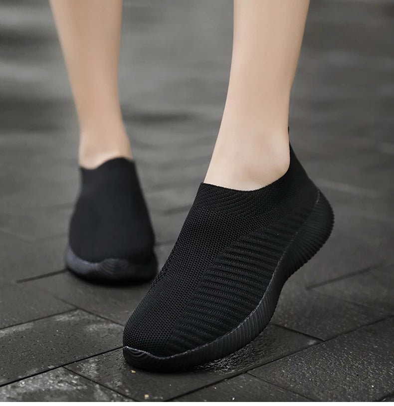 Women Shoes Plus Size Sneakers Women Breathable Mesh Sports Shoes Female Slip On Platform Sneakers White Knit Sock Shoes Casual