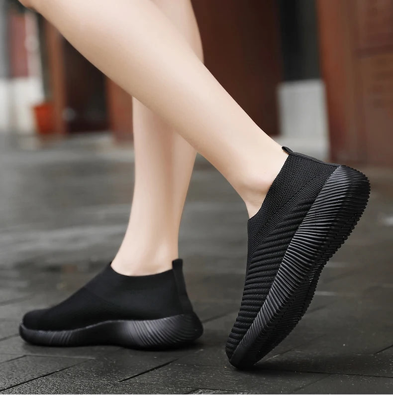Women Shoes Plus Size Sneakers Women Breathable Mesh Sports Shoes Female Slip On Platform Sneakers White Knit Sock Shoes Casual