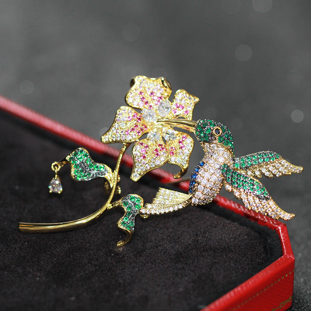 Trendy Floral Blooming Delicate Bird Zircon Exaggerated Brooch Luxury Temperament Flower Gold-plated Brooch Women New Year Gift