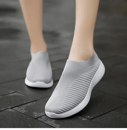 Women Shoes Plus Size Sneakers Women Breathable Mesh Sports Shoes Female Slip On Platform Sneakers White Knit Sock Shoes Casual