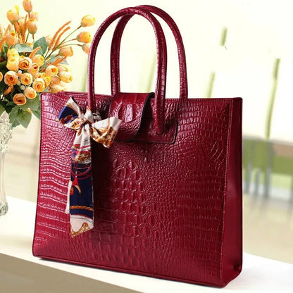 Fashion luxury Crocodile Pattern Women's real Leather Handbag Genuine Leather ladies Shoulder Bag OL bussiness laptop Bag