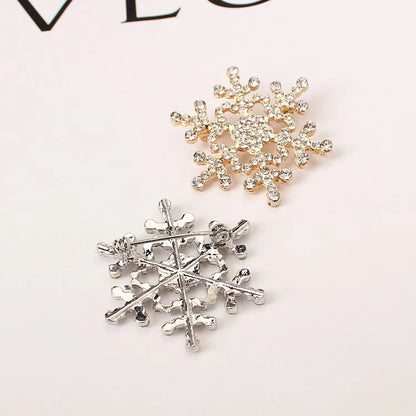 Winter New Lady Fashion Brooch Sparkling Crystal Rhinestones Large Snowflake Brooch Pins Jewelry Brooches Women Christmas Gift