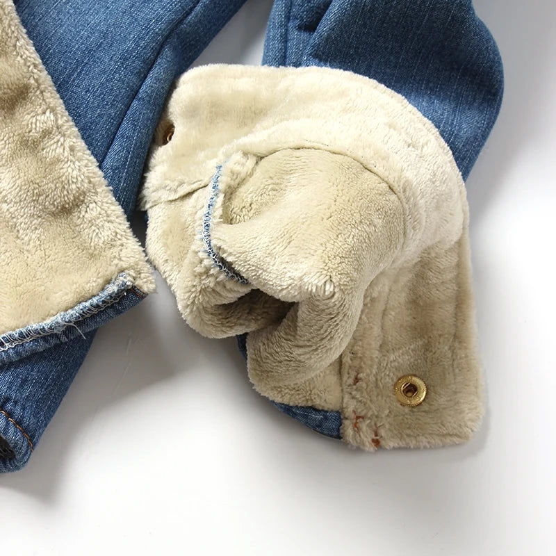 New Winter Ladies Thick Warm Denim Shirts Streetwear Slim Fit Lapel Collar Shirts Female Fleece Lining Jean Shirts S-2XL