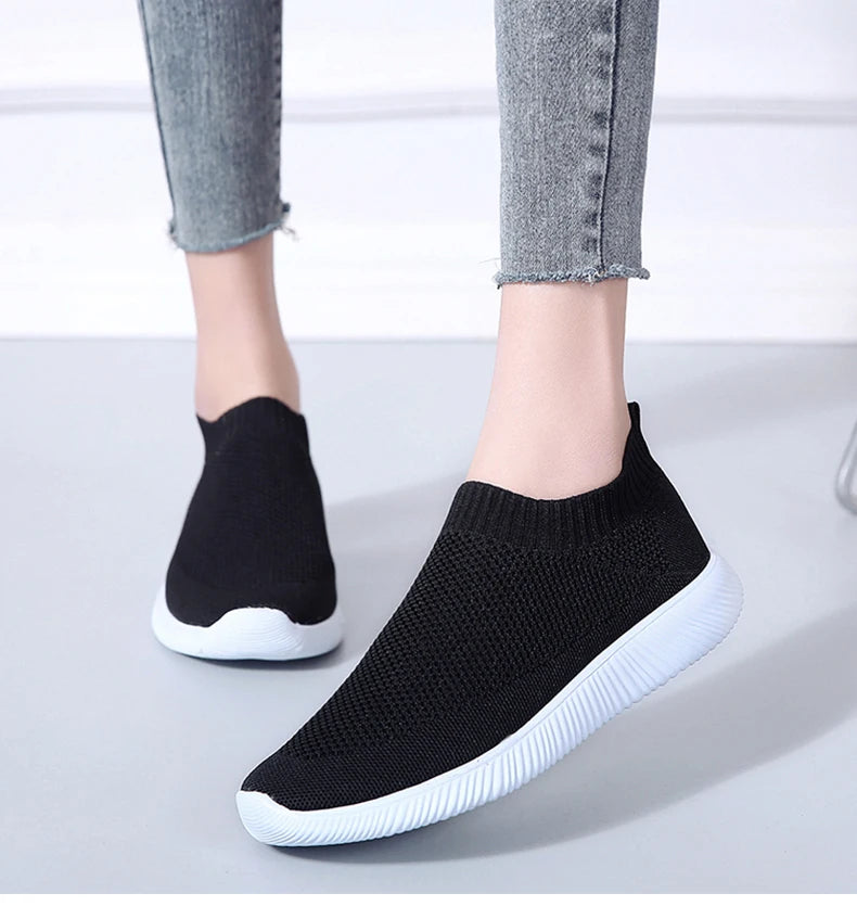 Women Shoes Plus Size Sneakers Women Breathable Mesh Sports Shoes Female Slip On Platform Sneakers White Knit Sock Shoes Casual