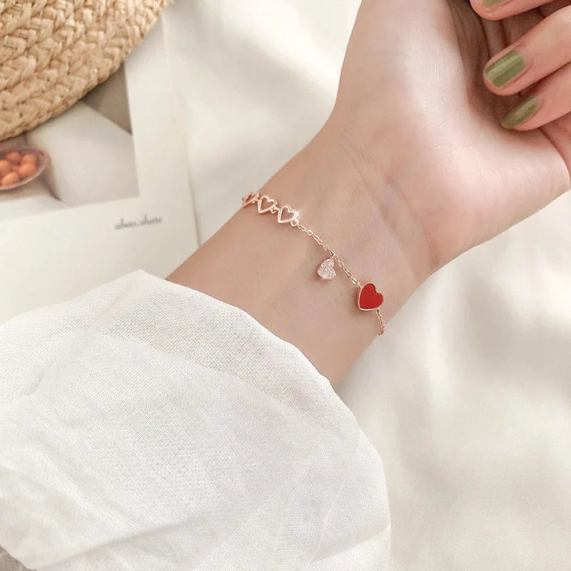 Trendy Exquisite Heart Shiny Charm Bracelets for Women Designer Creativity Luxury Jewelry High Quality Zircon Wedding Party