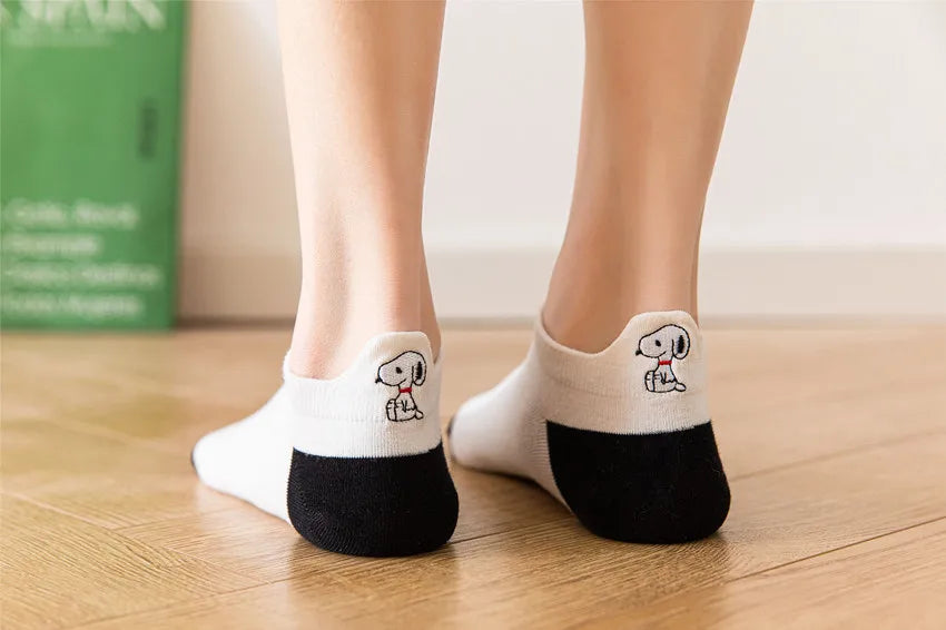 5 Pairs/lot Snoopy Socks Cotton Casual Warm Women Streetwear Kawaii Embroidery Socks Short Happy Ankle Breathable Sports Socks