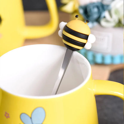 Ceramic Cartoon Bee Mug With Spoon Lid Ceramic Coffee Cups Free Shipping Original Breakfast Cups Christmas Gift Coffee Cup Sets