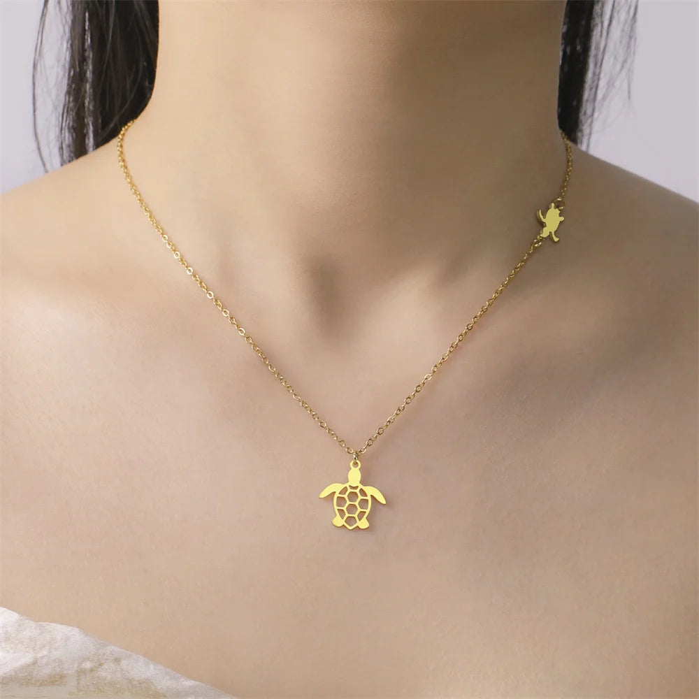 Gold sea turtle pendant necklace for women, featuring a delicate design perfect for ocean lovers