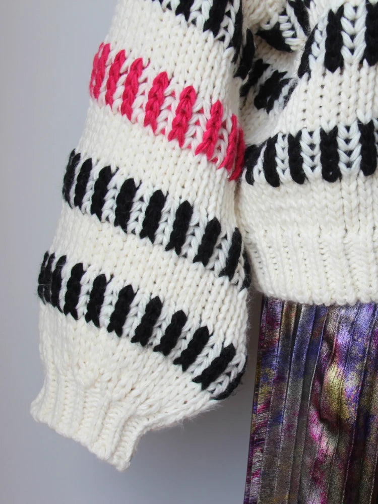 Women Multi Color Striped Thick Casual Round-neck Sweater Chunky Jumper Bold Black & Pink Stripes Winter Niche Design Knit Top