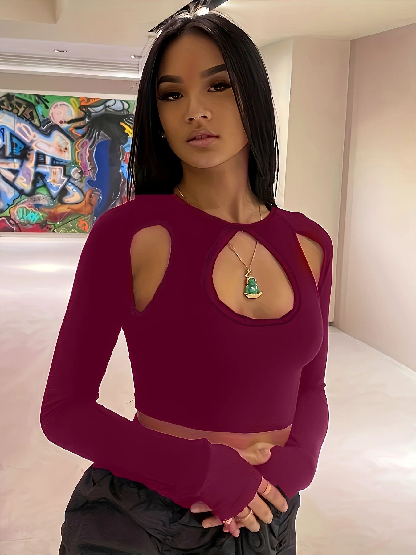 Spring and Summer Europe and the United States Hot New Street Selling Pure Color Round-necked Long-sleeved Hollow Midriff Shor