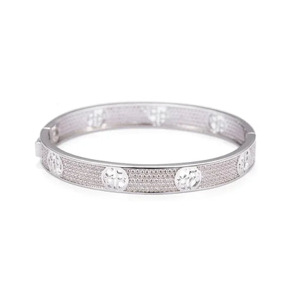 CH Women's Bracelet 2024 New Solid Color Diamond Bracelet Convenient Hollow Out Settings Sparkling Gift Box Packaging