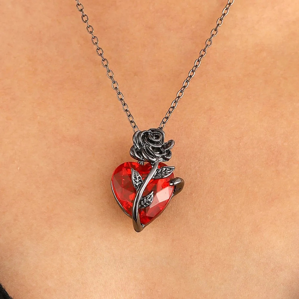 Gothic Dark Love Rose Heart Pendant Necklace For Women Flower Collarbone Chain For Halloween Party Jewelry Accessories Wholesale