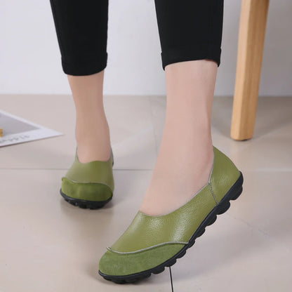 Women's shoes casual flat walking low heel loafers leather solid color large size casual single shoe work shoes44