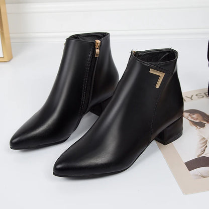 2025 New Autumn and Winter New Ankle Boots Thick Heel Pointed Toe Women Short Boots Fashion Leather Slim Boots Women Size42 Q233