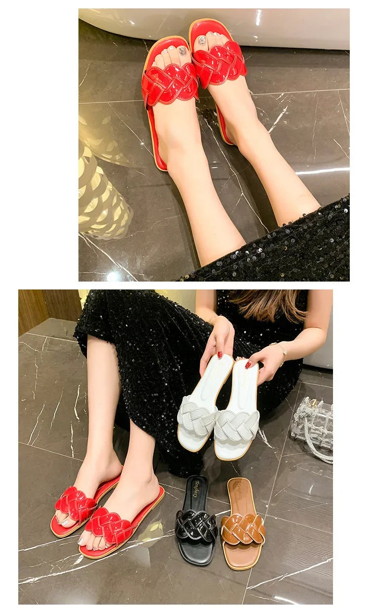 Summer 2025 New Women's Slippers Summer Square Toe Flat Shoes Women's Wide Version Slippers Sandals Outdoor Daily Casual Shoes