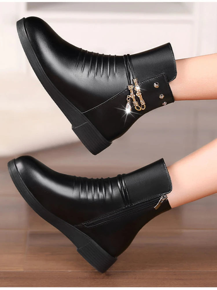 Leather Women Boots 2024 Winter Thick Wool Lined Genuine Leather Women Snow Boots Large Size Women Winter Shoes
