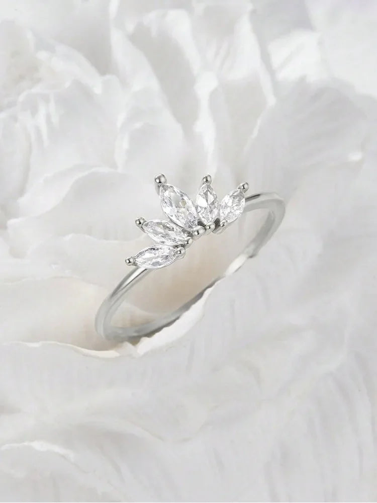 925 Sterling Silver Classic Delicate Gorgeous Zircon crown Rings for Women Wedding Engagement Fashion High Quality Fine Jewelry