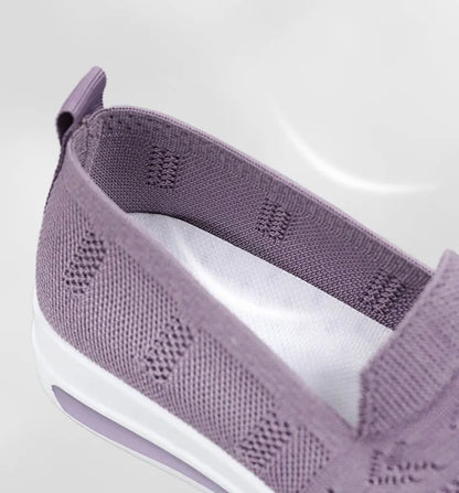 Autumn Women's Slip On Loafers Breathable Mom Soft Flats Classic Office Shoes Knitted Tennis Walking Shoes Sock Sneakers