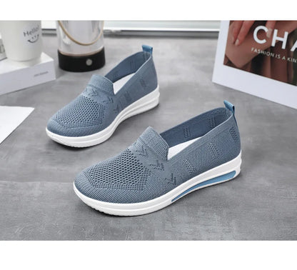 Autumn Women's Slip On Loafers Breathable Mom Soft Flats Classic Office Shoes Knitted Tennis Walking Shoes Sock Sneakers