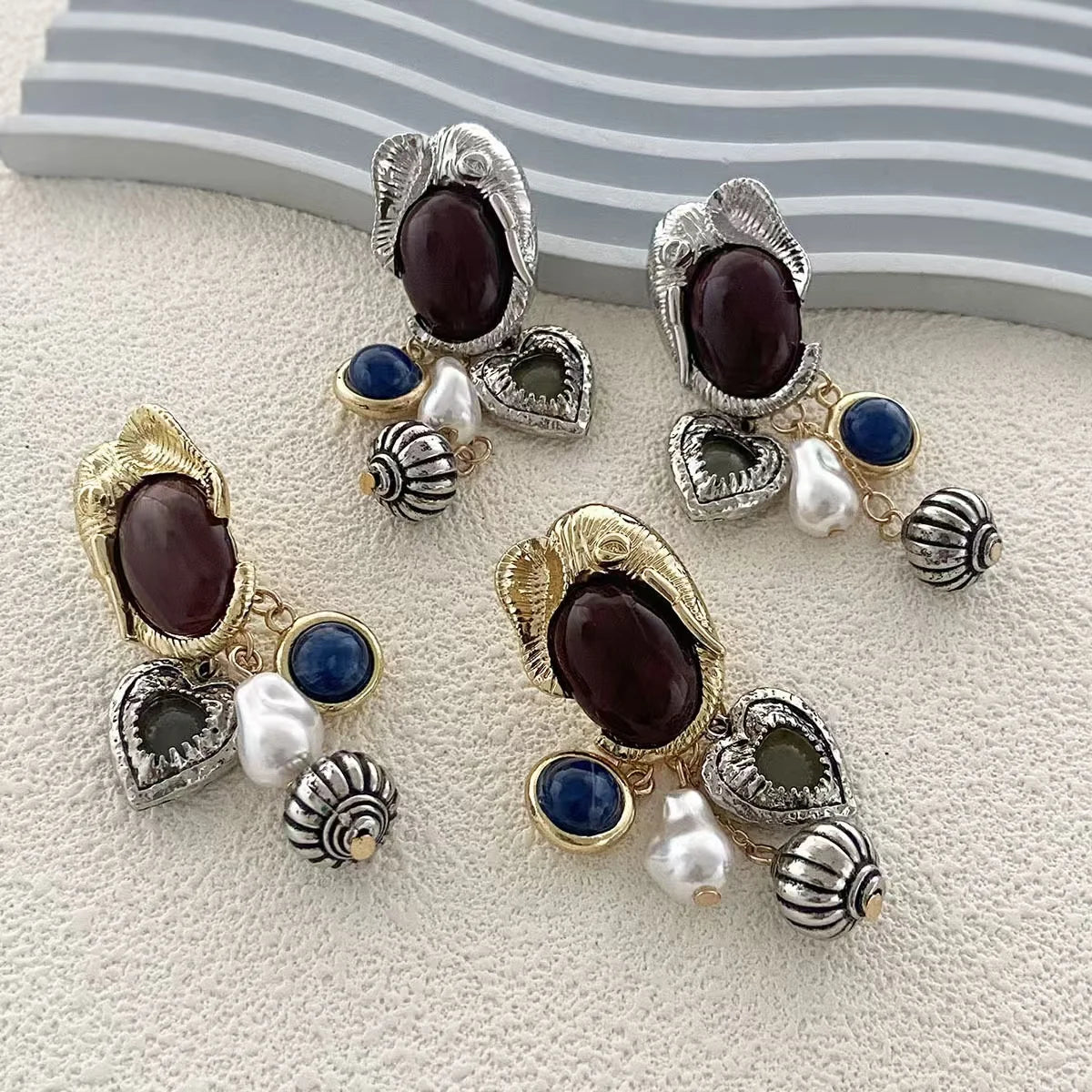 Zvoijio New Personalized Retro Fashion Multiple Pendant Necklace