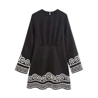 ZBZA Women's Embroidery Patchwork Dress Round Neck Long Sleeve Back Button Pleated Mini Shirt Skirt Autumn Female Chic Dresses