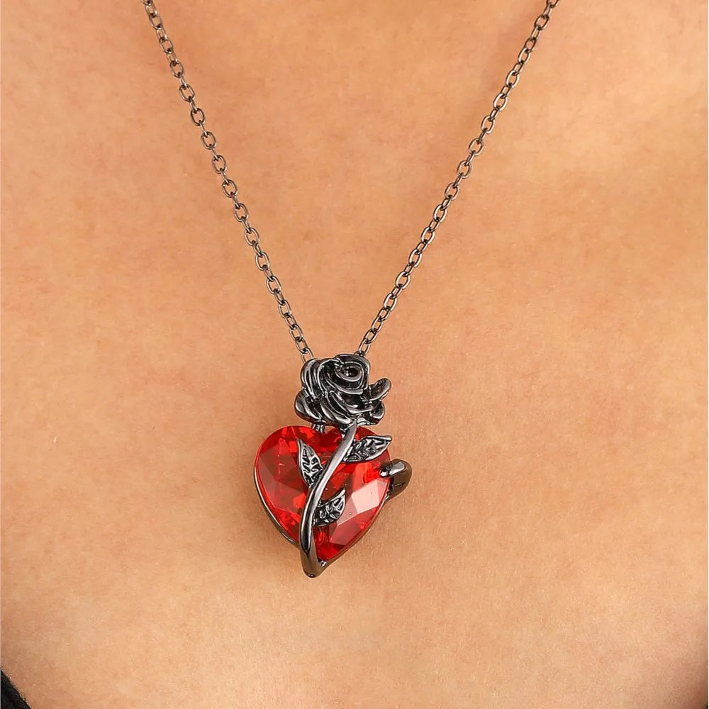 Gothic Dark Love Rose Heart Pendant Necklace For Women Flower Collarbone Chain For Halloween Party Jewelry Accessories Wholesale