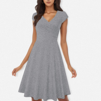 Female Solid Dress Knee-Length Short Sleeve Summer Empire Pleated Dresses A-line V-neck Simple Laides Casual Club Party Dress