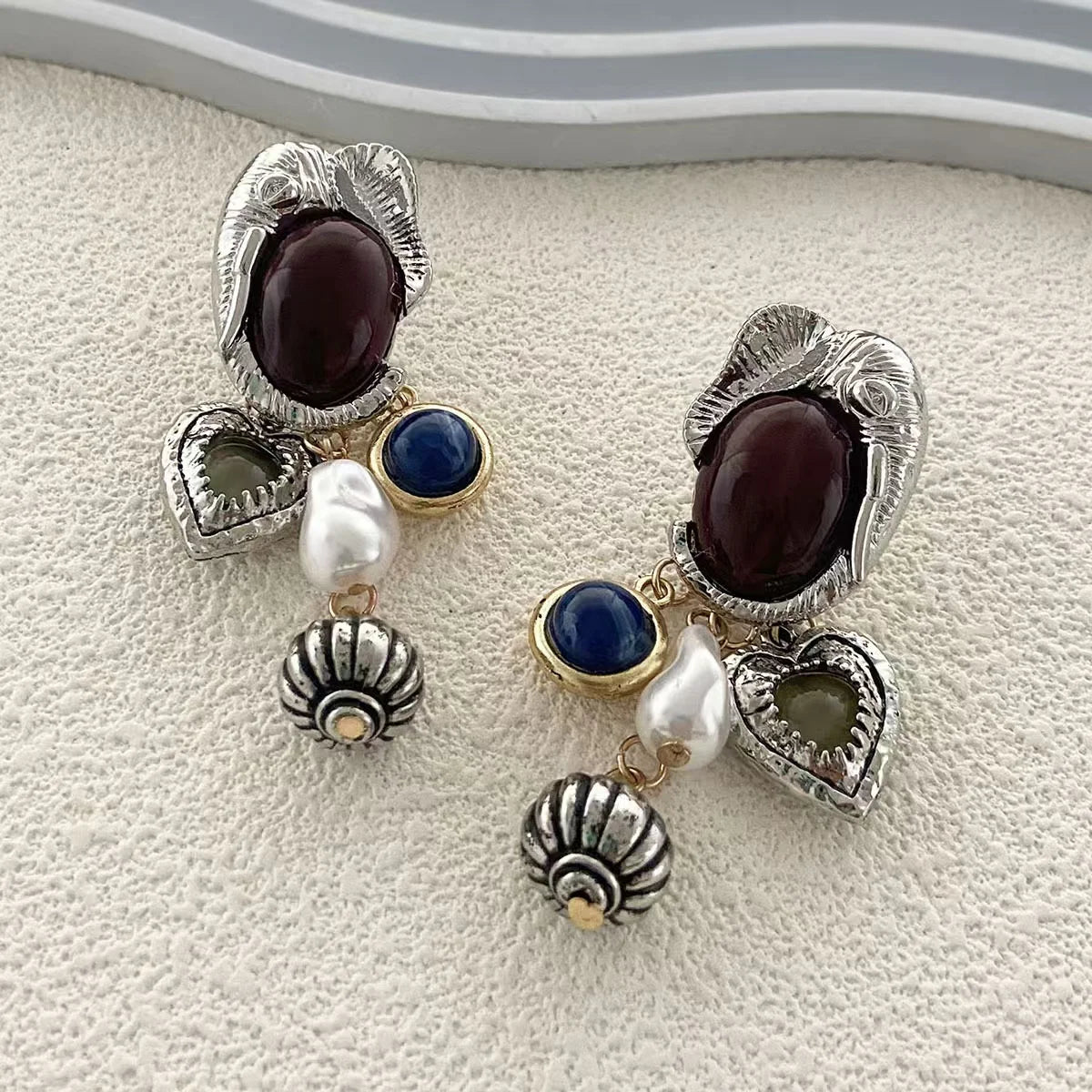 Zvoijio New Personalized Retro Fashion Multiple Pendant Necklace
