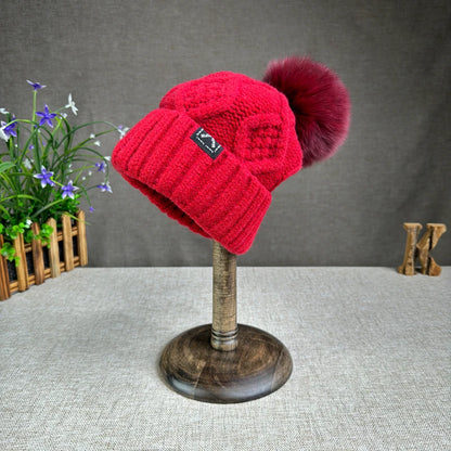 2024 New Women's hats High quality Fur pompom hat Beanies Winter Hats for women Fashion Hat bonnet Female Twist pattern caps