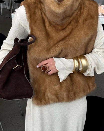 Fashion Women's Faux Fur Vest Sleeveless High Collar Waistcoat Casual Chic Streetwear Outerwear Ladies Fashion Winter 2025 Tops