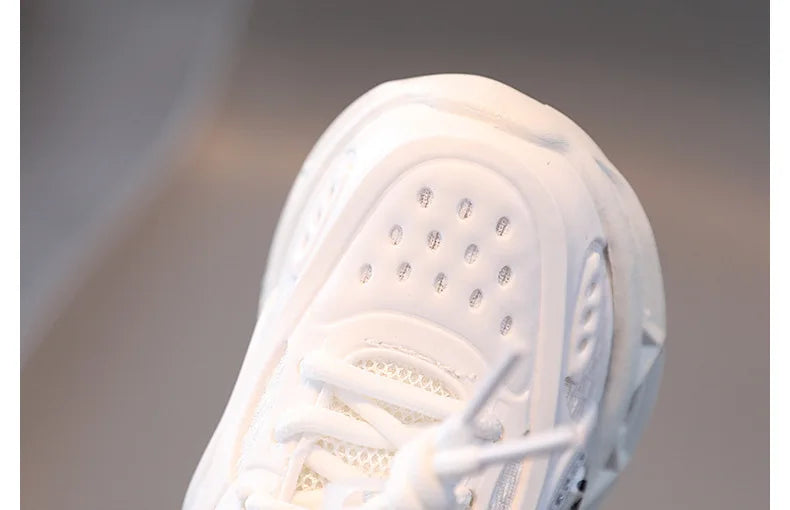 Children Glowing Sneakers Boys Led Lighted Casual Shoes 2023 Spring Autumn Candy Color Breathable Kids Shoes Girls Sports Shoes