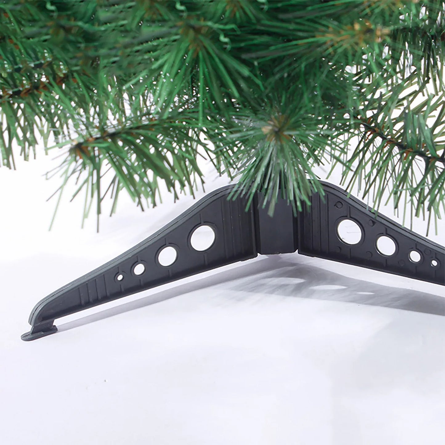 Christmas Tree Mini Christmas Artificial Pine Tree Decoration Supplies Encrypted Leaves Branches Portable Simple To Install Gift