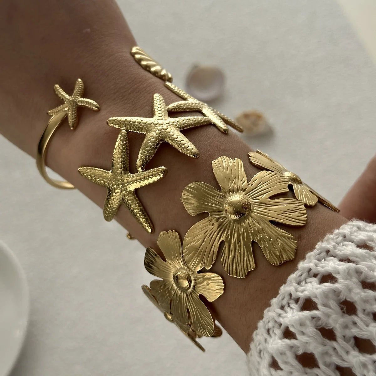 Exaggerated Metal Shell Starfish Flower Bangles Bracelets For Women Men Stainless Steel Fish Bow Heart Open Cuff Bangle Jewelry