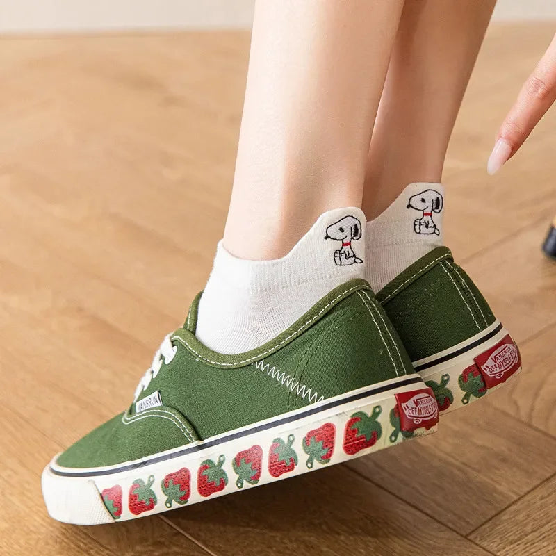 5 Pairs/lot Snoopy Socks Cotton Casual Warm Women Streetwear Kawaii Embroidery Socks Short Happy Ankle Breathable Sports Socks