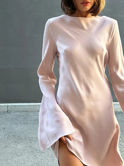Fashionable women's dress, pure color casual style, round neck, flare sleeves, tight waistband satin slim-fitting women's dress