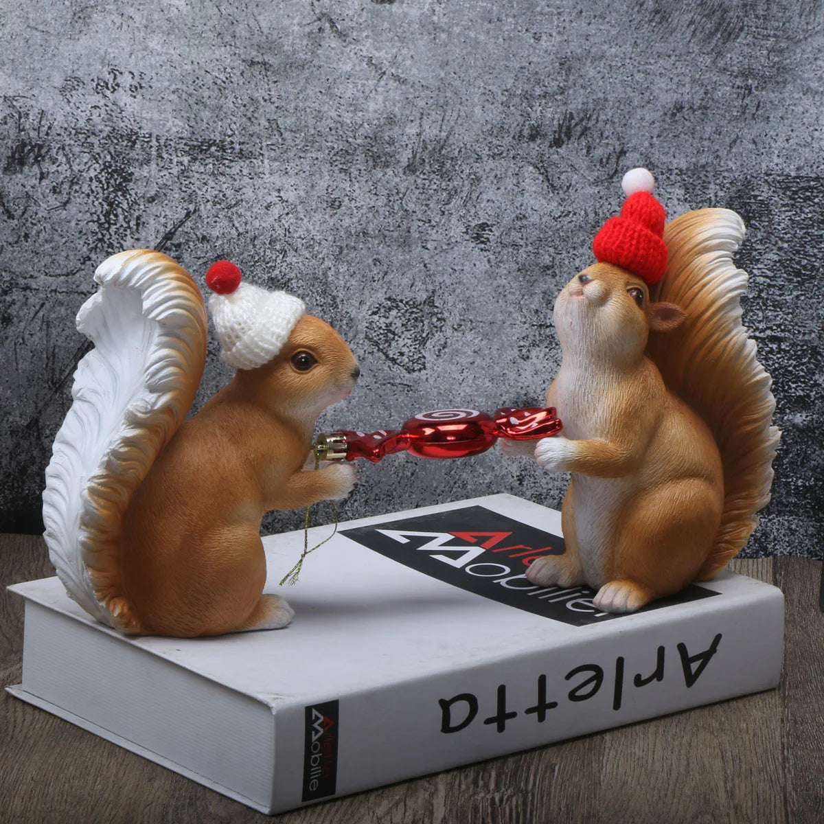 1 set of Christmas squirrels holding gifts and holiday decorations